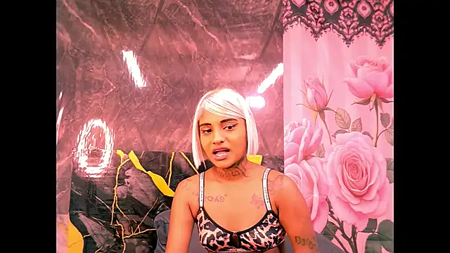 indian_barbie Chat XXX live