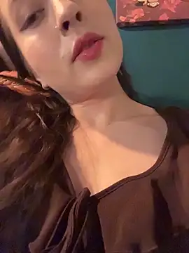 Chat XXX en directo de Holly_Play