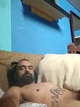 Clu83 – Naživo XXX chat