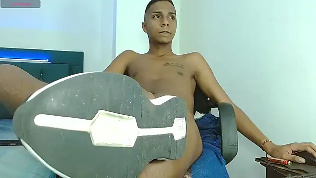 hotboyluxe 现场XXX聊天