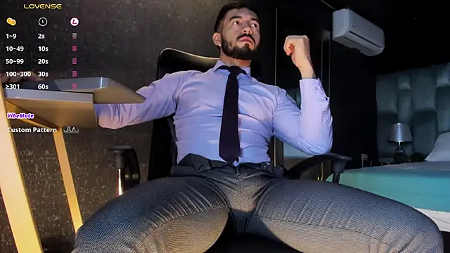 MarkWalker__ Adlı Modelin Canlı XXX Sohbeti