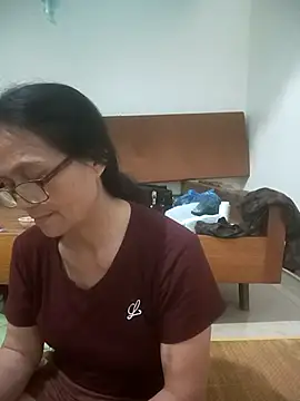 Vieekee 现场XXX聊天