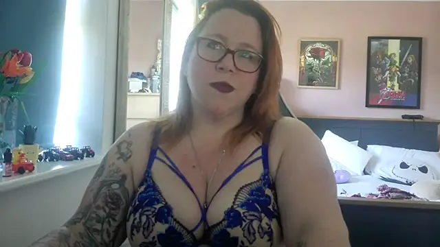 NikiDeeOfficial – Naživo XXX chat