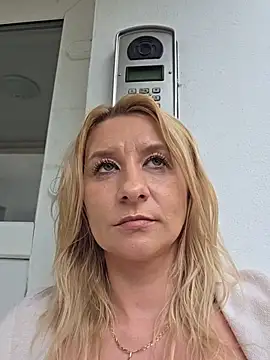 KaylinJan Live XXX-chat