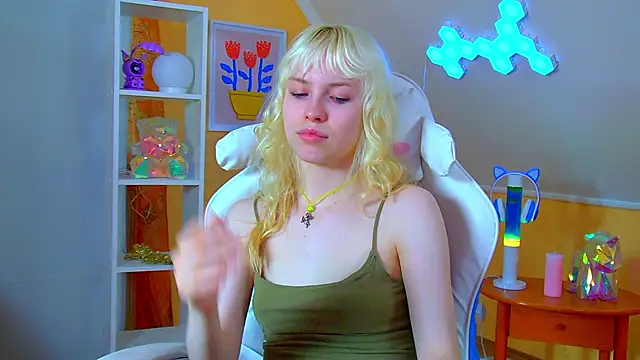 צ'אט XXX בשידור חי של HannahHollis