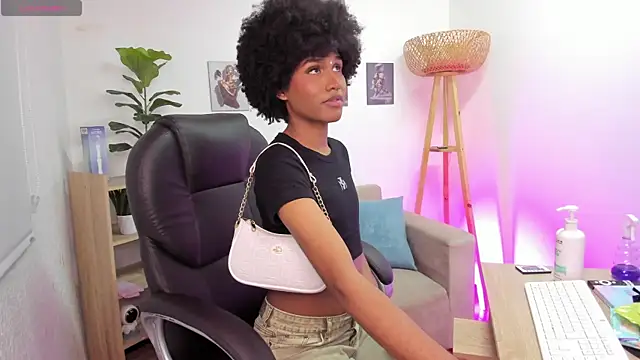 NaomiSaenz_ Obrolan Langsung XXX