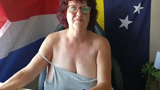 GrandJo69n Live XXX chat