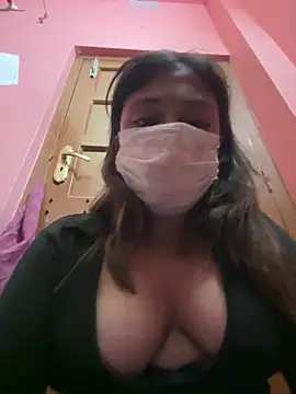 Yourhornynightmare webcam show