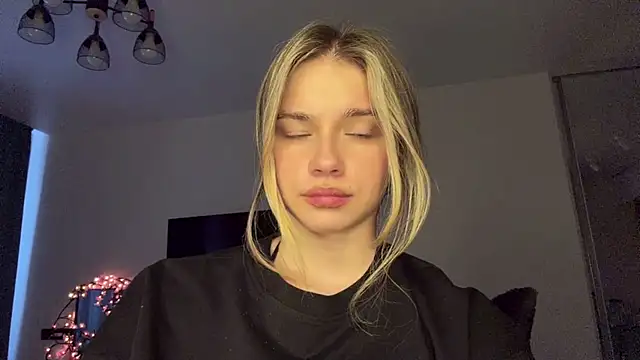 XXX chat uživo modela EarthaStinett