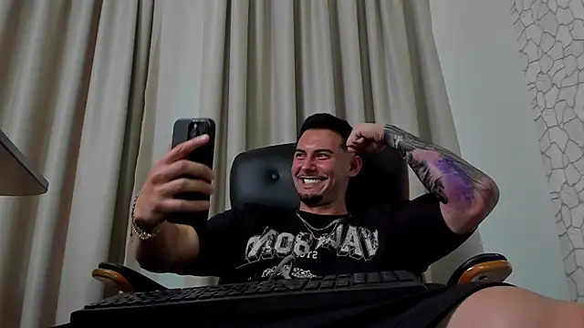 Chat XXX ao vivo de ClintMasters