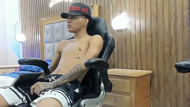 Chat XXX ao vivo de Mael_Jason