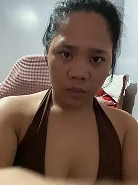 _UrSingleMamiBella_'s Live XXX Chat