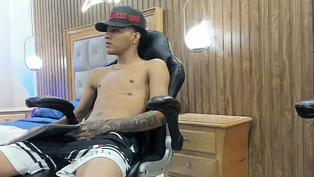 Chat +18 de Mael_Jason ao vivo