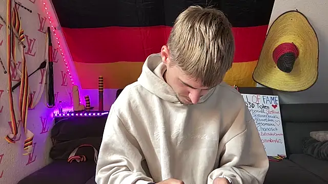 Cookieboy88n Live XXX chat