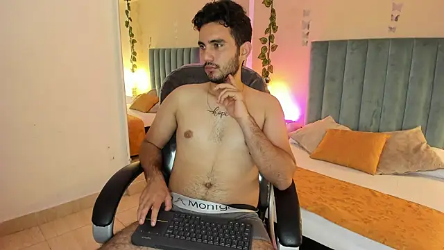 NOAH_SIN_ – Live XXX-chat