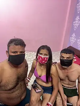 Pokazy przed kamerką – Sexy_vanshika01