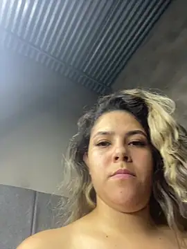 sofi_and_curlers669's Live XXX Chat