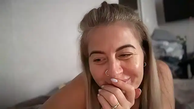 XXX chat uživo modela Lisorine