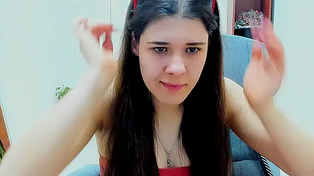 Joannia: онлайн-секс-чат