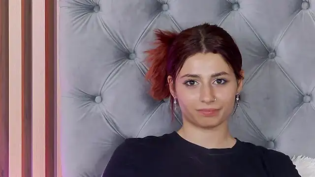 LunaHart XXX чат на живо