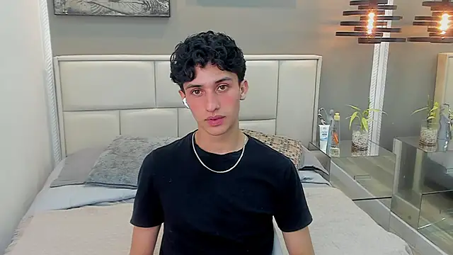 thom_ames Webcam show