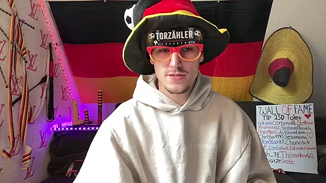 Cookieboy88's Live XXX Chat