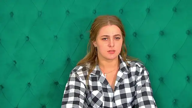 EllaBells' Live XXX Chat