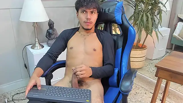 Živý XXX chat kai_storn