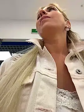XXX chat uživo modela LisaMurr