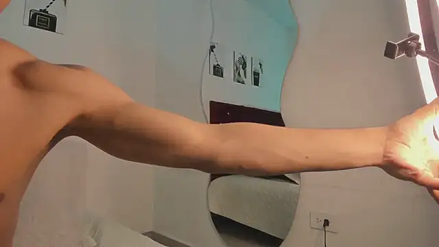 Chat +18 de Liamsubtle01 ao vivo