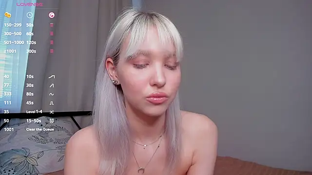 DelorisDetrich live XXX chat