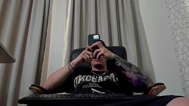 Živý XXX chat ClintMasters