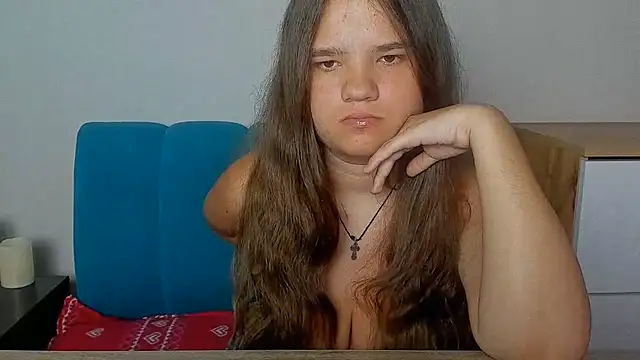 Chat XXX en directo de AdeleCruz