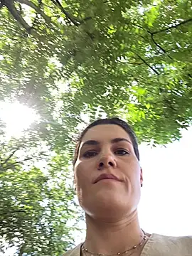 Ms-Lust1-'s Live XXX Chat