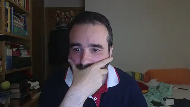 curiosillo83n Live XXX chat