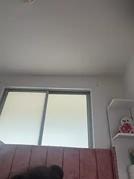 salomecute21 Adlı Modelin Canlı XXX Sohbeti