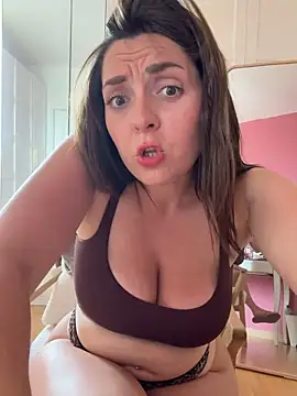 Chat +18 de Chloe-ta ao vivo