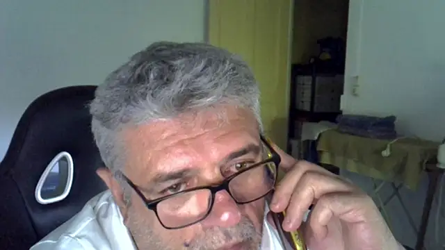 Laurent_oldmen's Live XXX Chat