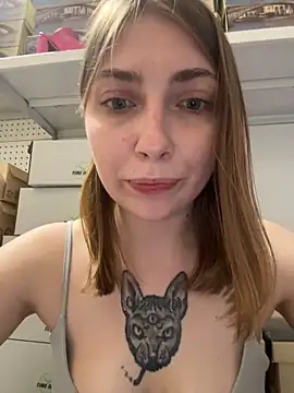 Chat +18 de Sunny___Bunny ao vivo