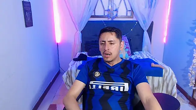 Chat XXX ao vivo de Alexx_levi