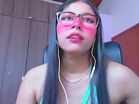 Chatroom XXX en direct de _ALLYSON18_