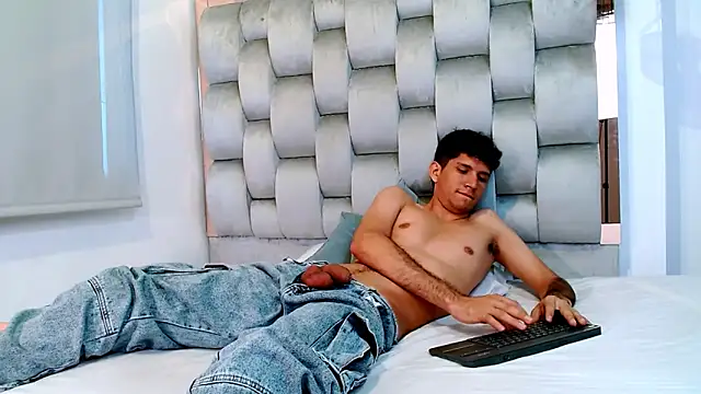 Lucas_Dream live XXX chat