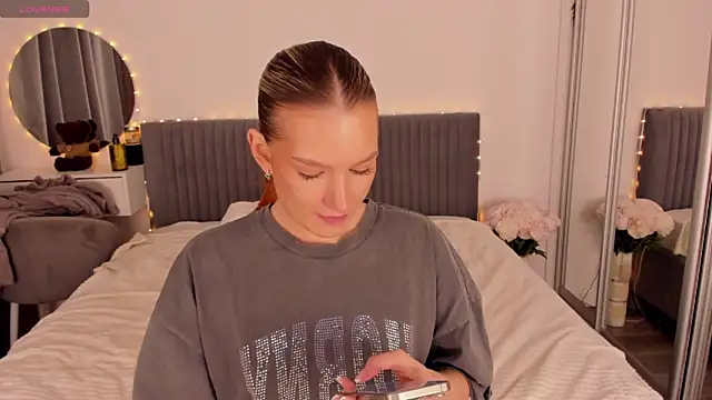 CassieRayss Chat XXX live