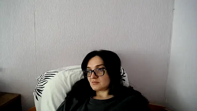 Shiny_gine's Live XXX Chat