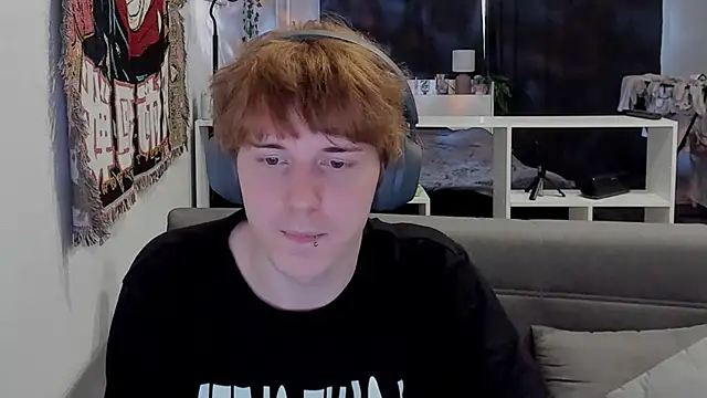 Benjamin_Bo XXX чат на живо