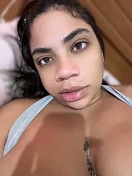 Morenacarioca3 Chat XXX in diretta