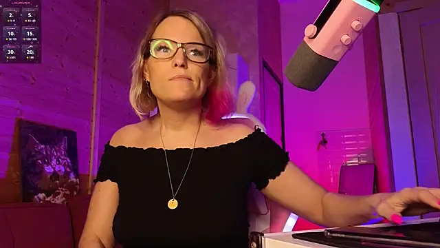 Lady_Shine – Naživo XXX chat