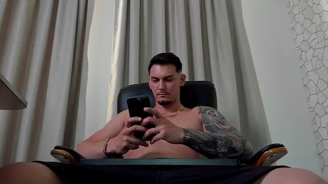 ClintMastersn Live XXX chat