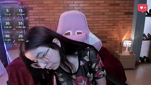 Chat +18 de Amy_joones ao vivo