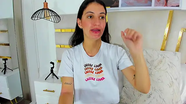 Emy-Ferrer Chat XXX in diretta